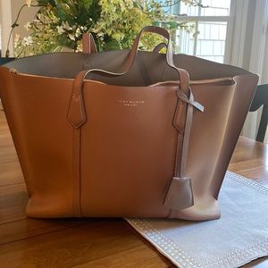 tory burch perry medium leather tote